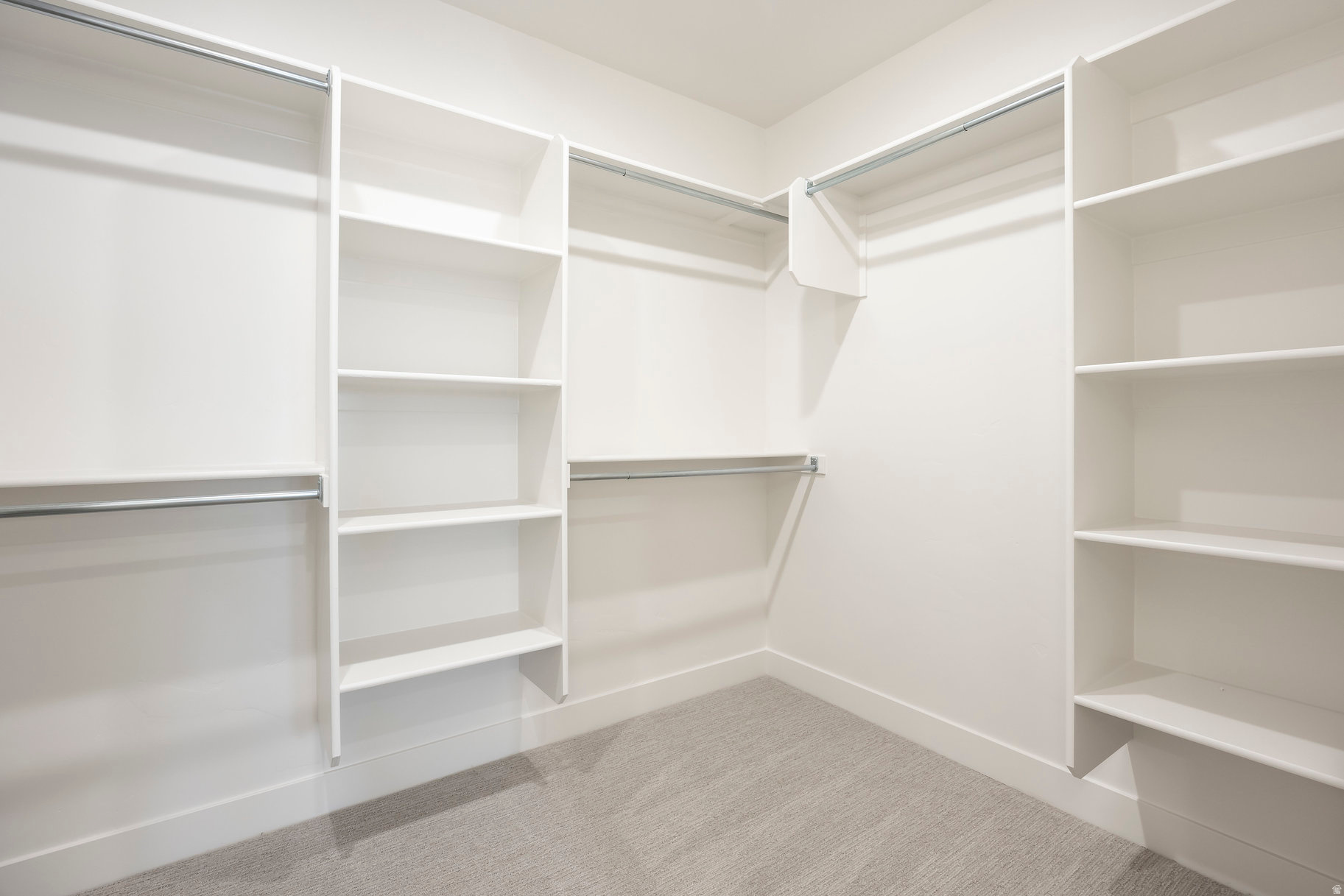 APOLLO SQUARE - Residential