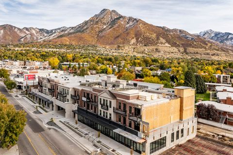 Tiny photo for 2250 E MURRAY HOLLADAY RD #305, Holladay, UT 84117 (MLS # 2122459)