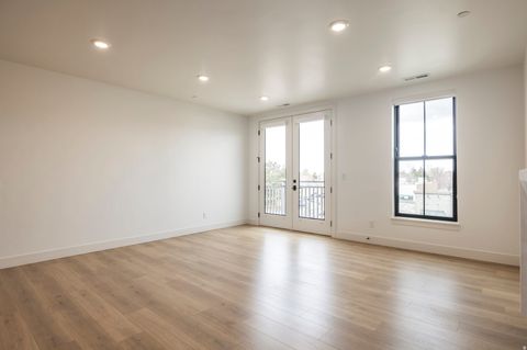 Tiny photo for 2250 E MURRAY HOLLADAY RD #305, Holladay, UT 84117 (MLS # 2122459)