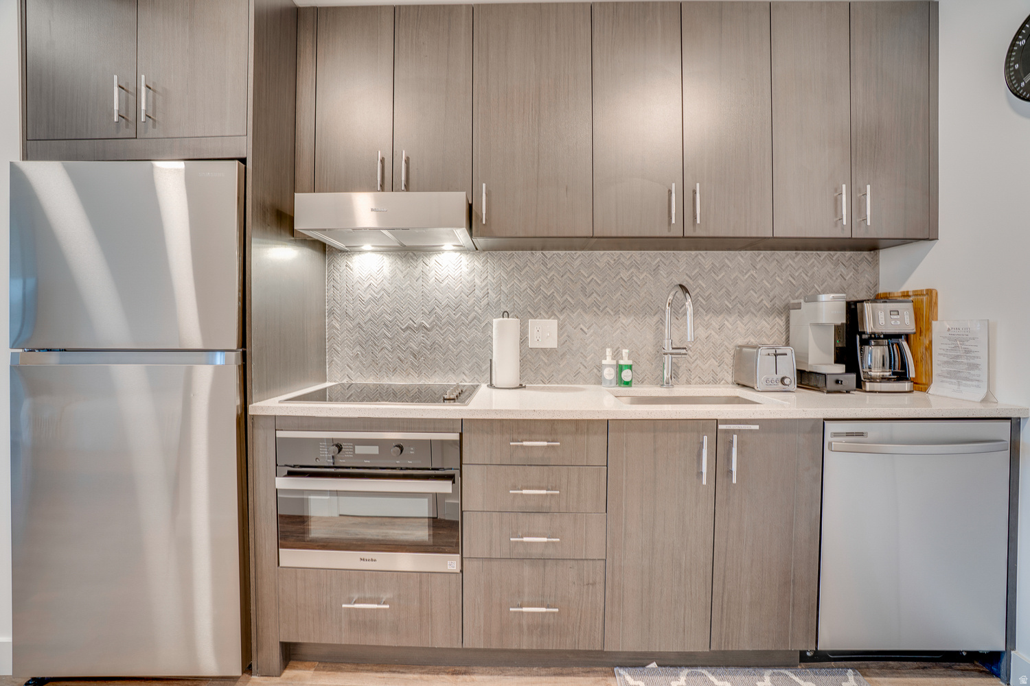 PIOCHE VILLAGE - Residential