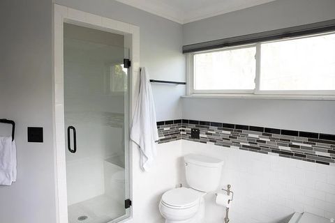 Tiny photo for 4182 S LYNNE LN, Holladay, UT 84124 (MLS # 2127840)