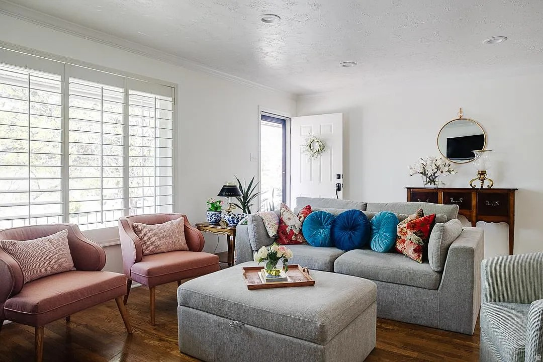 VEGAS SUB - Residential