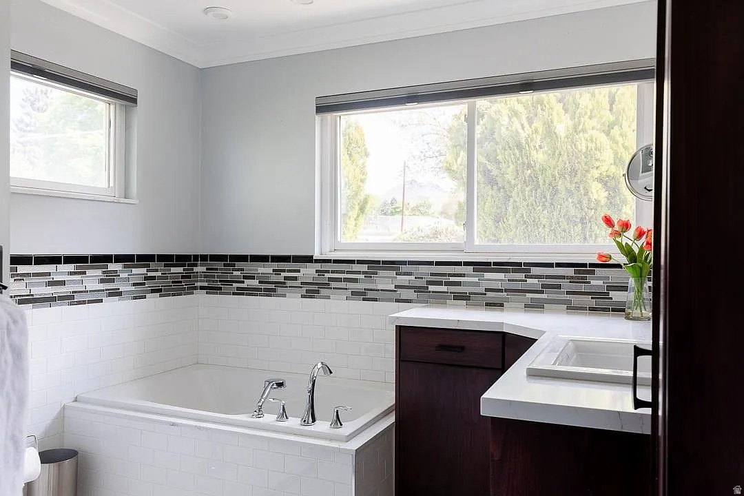 VEGAS SUB - Residential