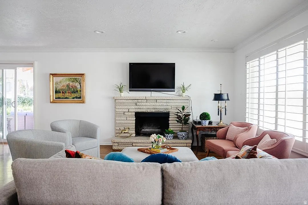 VEGAS SUB - Residential