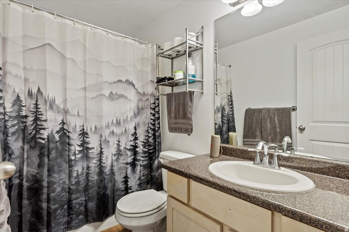 MADISON SQUARE - Residential