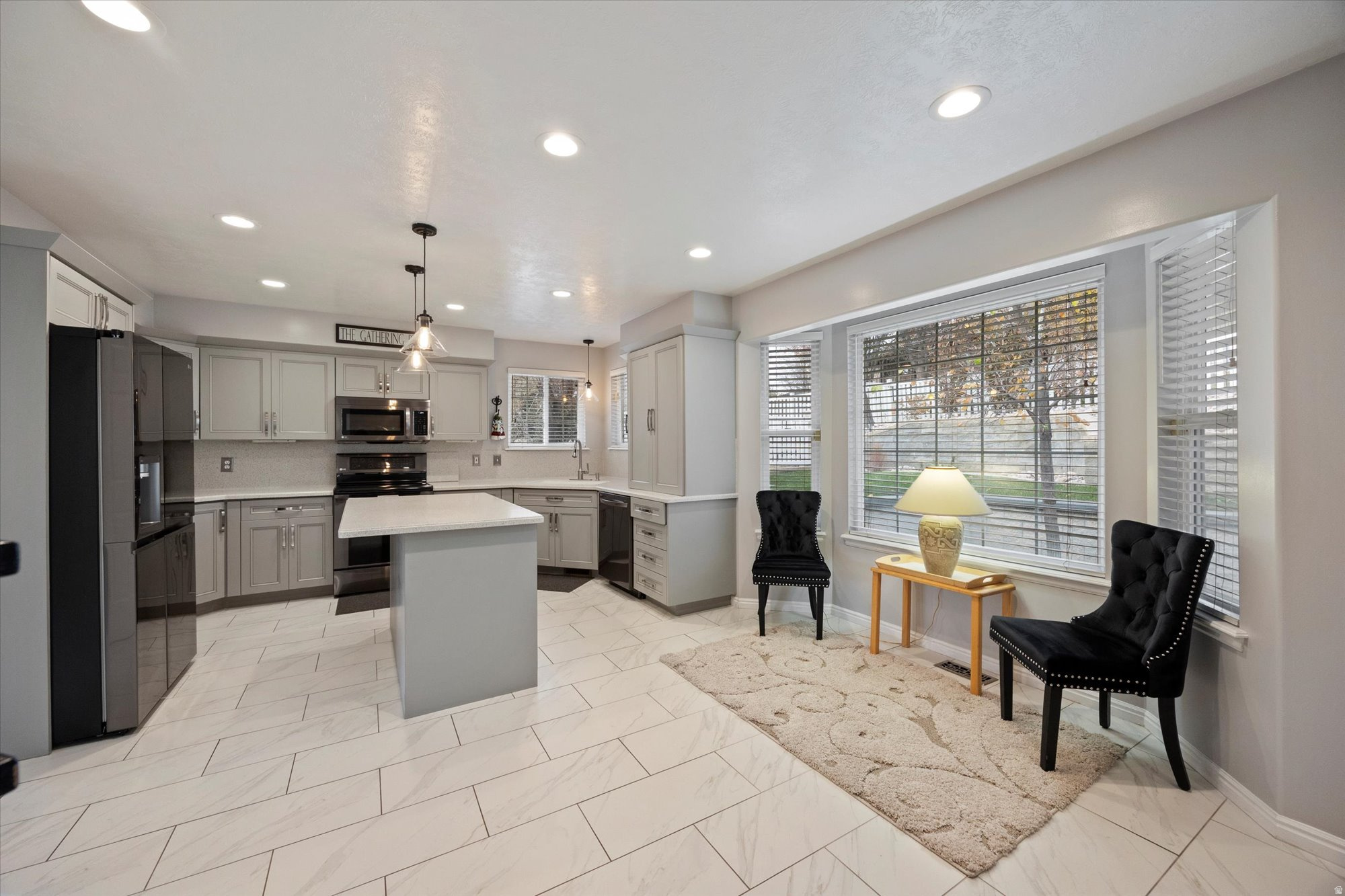 HICKORY VALLEY ESTATES - Residential