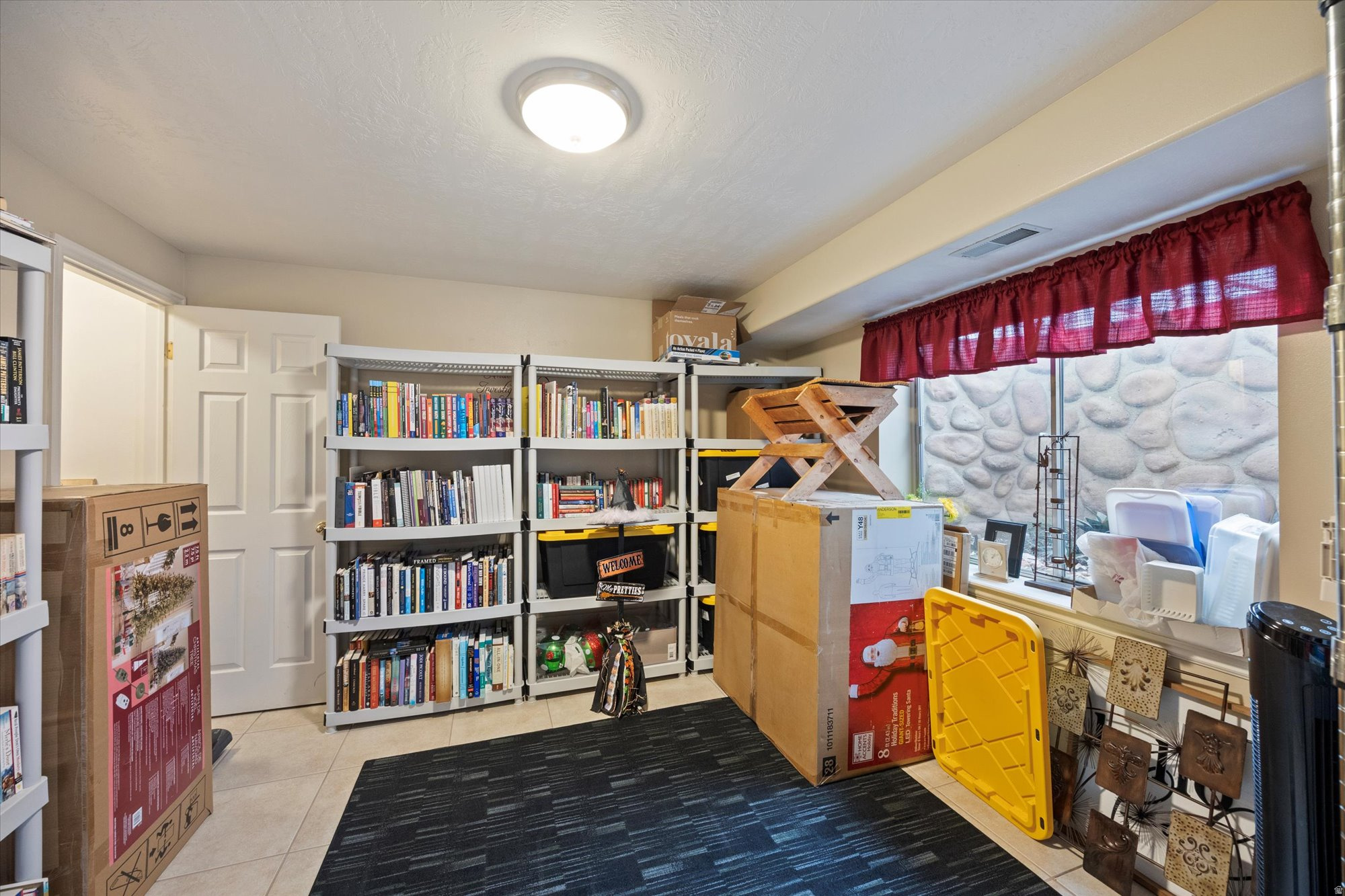 HICKORY VALLEY ESTATES - Residential