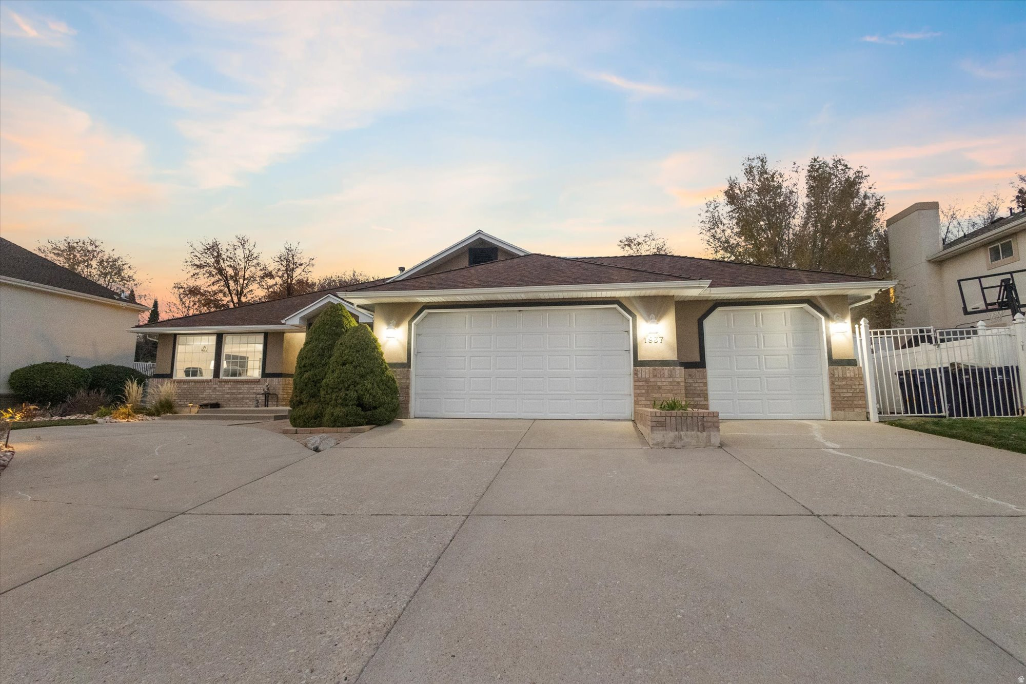 HICKORY VALLEY ESTATES - Residential