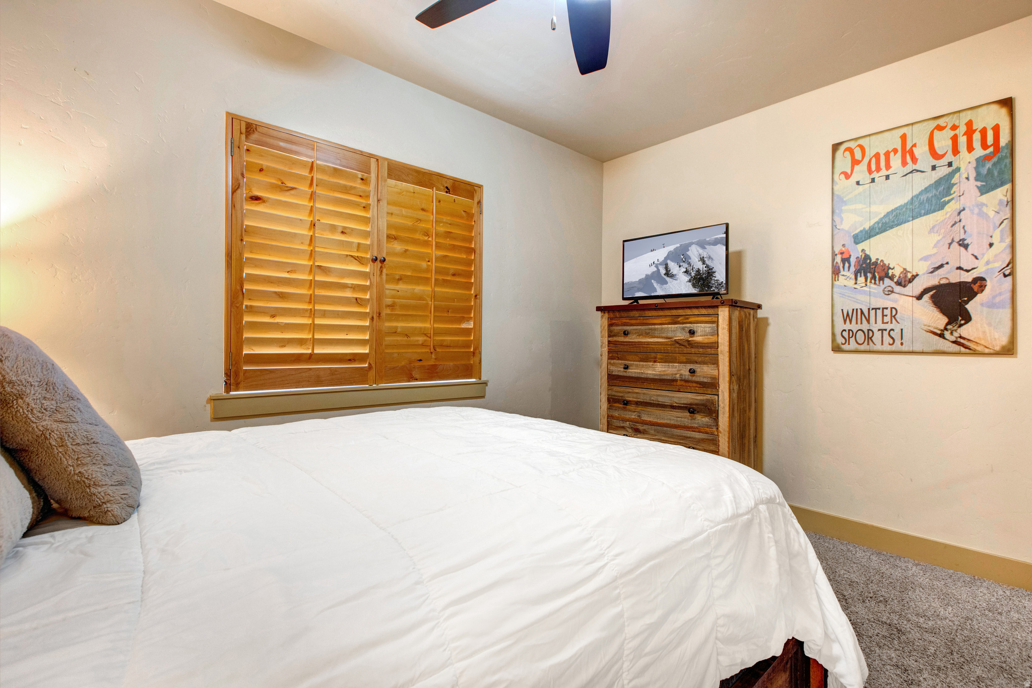 LODGES AT BEAR HOLLOW - Residential