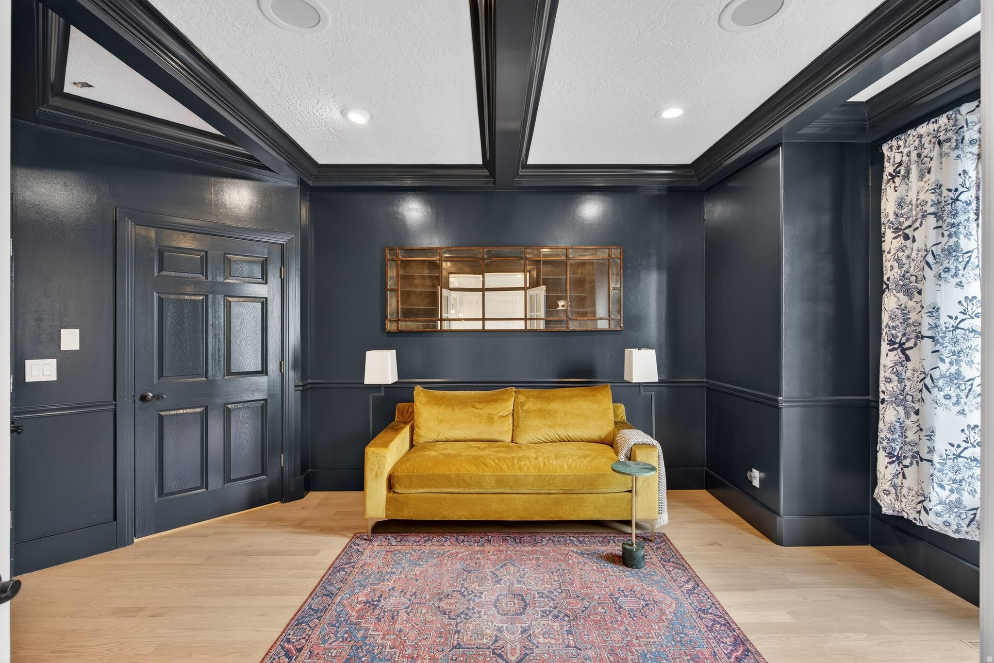 HIGH MOUNTAIN OAKS - Residential