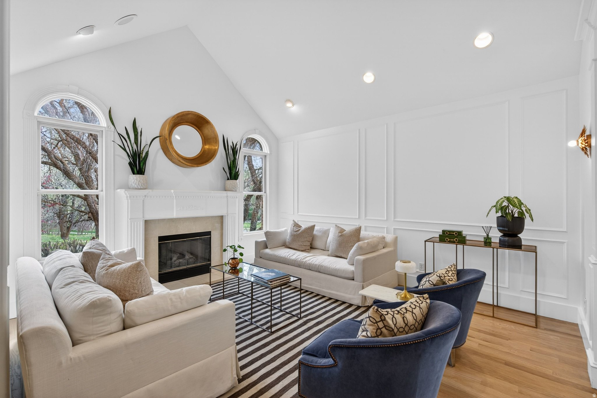 HIGH MOUNTAIN OAKS - Residential