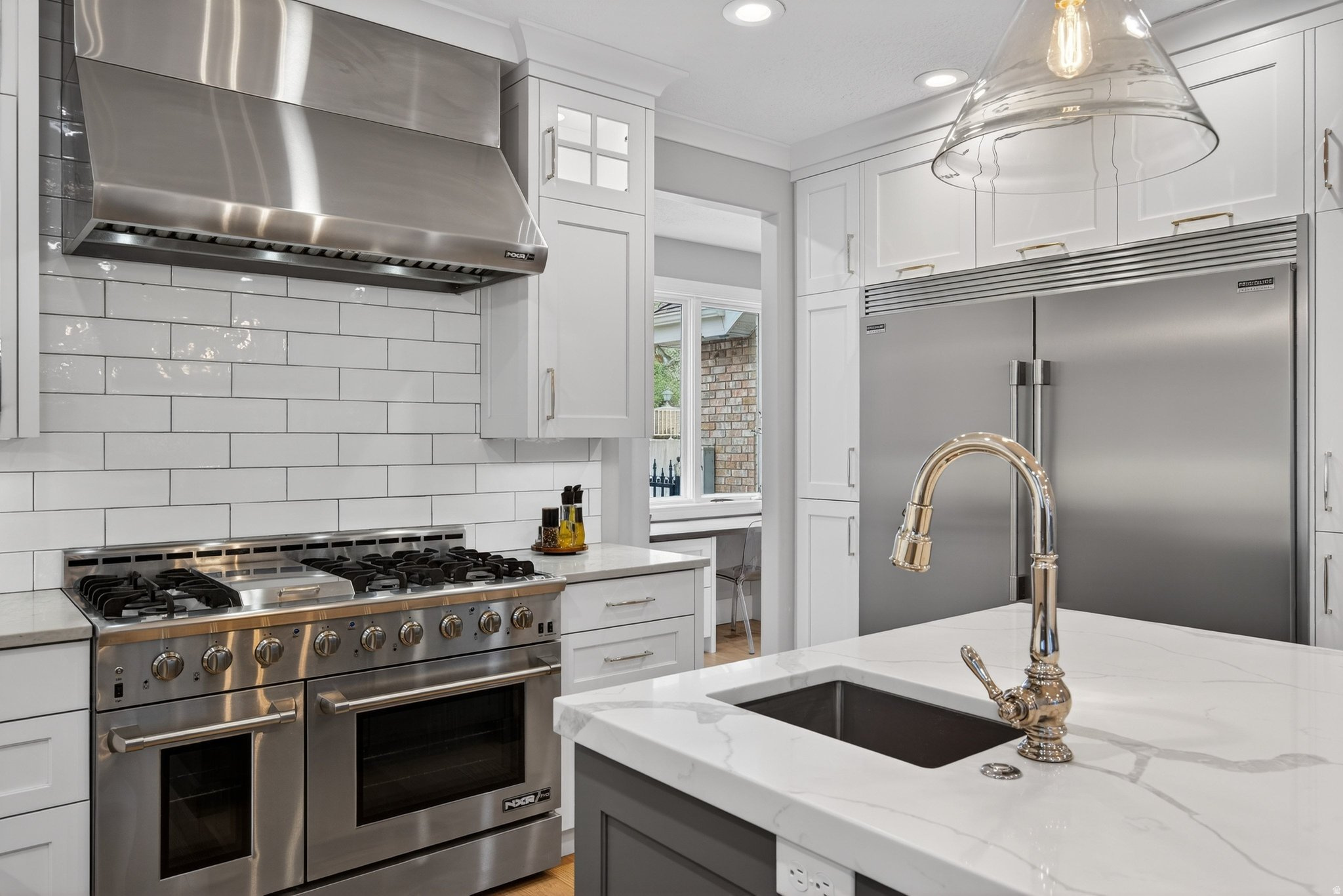 HIGH MOUNTAIN OAKS - Residential