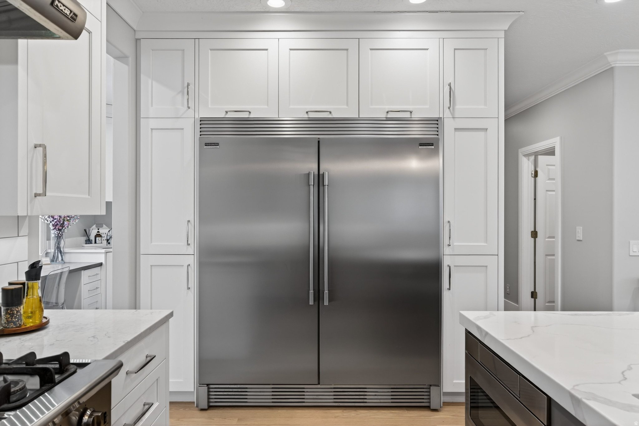 HIGH MOUNTAIN OAKS - Residential