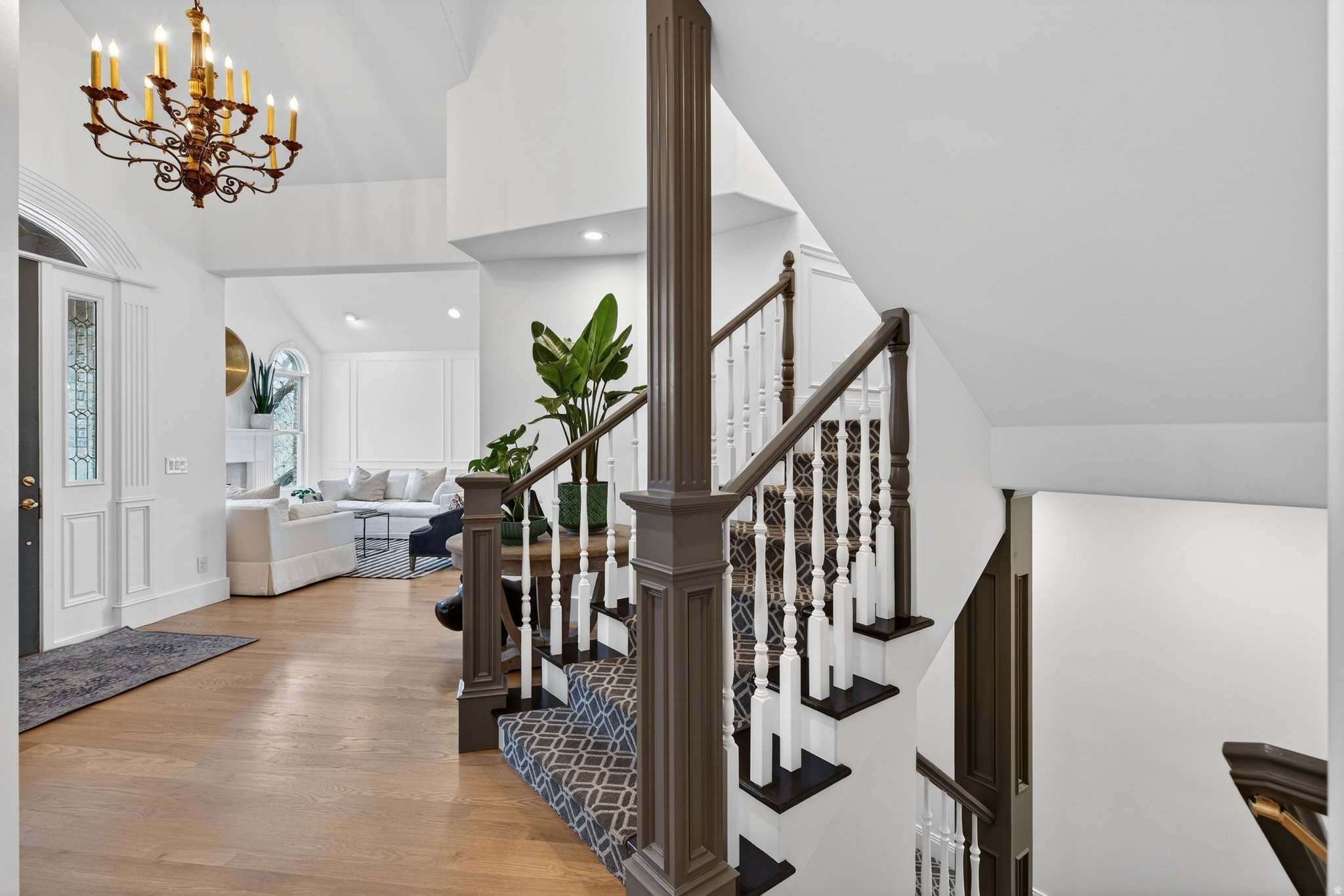 HIGH MOUNTAIN OAKS - Residential