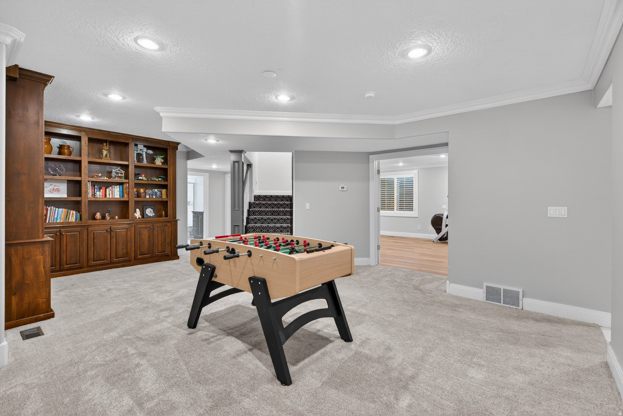 HIGH MOUNTAIN OAKS - Residential