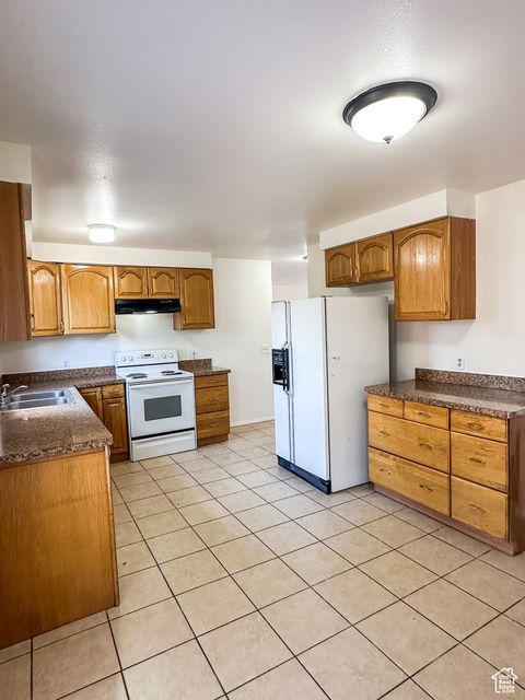 Tiny photo for 5333 PEACHWOOD CIR, Taylorsville, UT 84118 (MLS # 2115016)