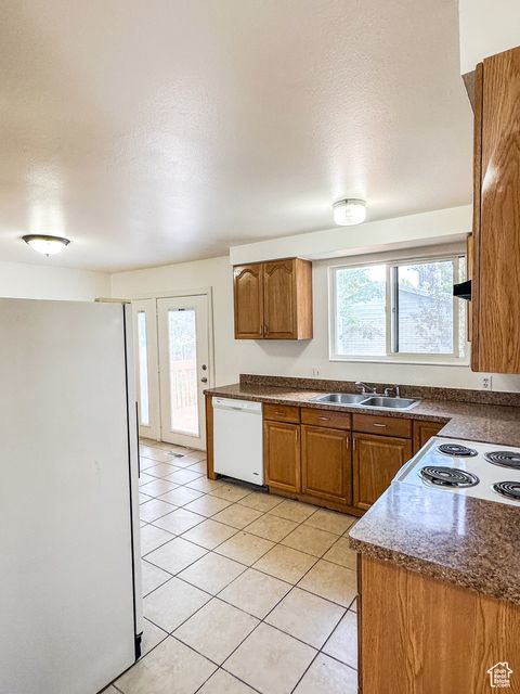 Tiny photo for 5333 PEACHWOOD CIR, Taylorsville, UT 84118 (MLS # 2115016)