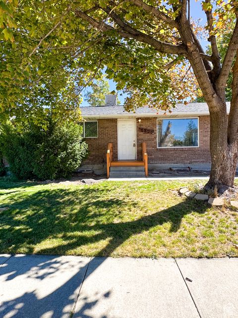Tiny photo for 5333 PEACHWOOD CIR, Taylorsville, UT 84118 (MLS # 2115016)