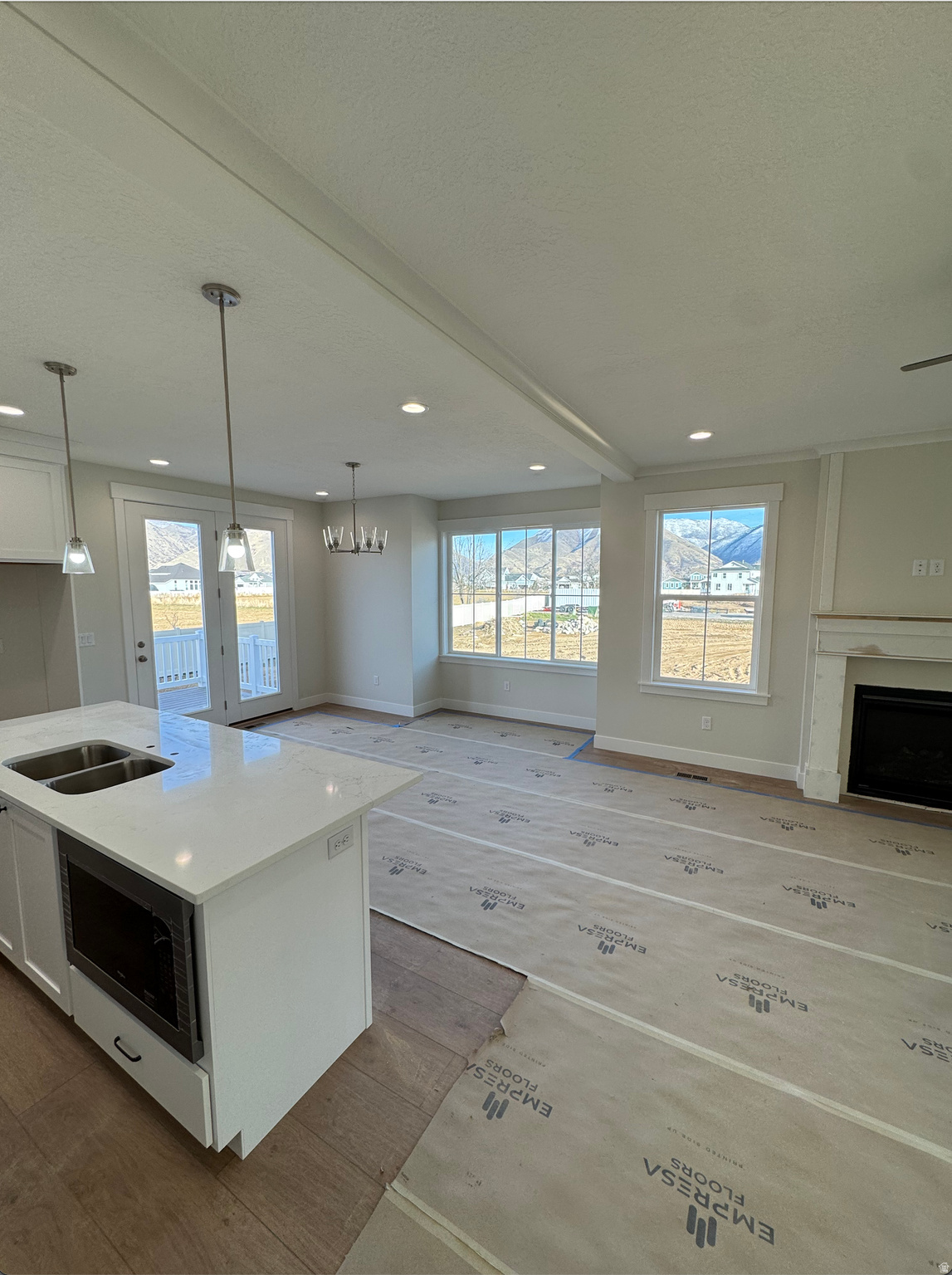 WHISPER ROCK PUD - Residential