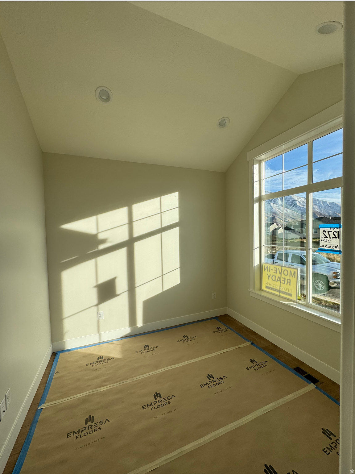 WHISPER ROCK PUD - Residential