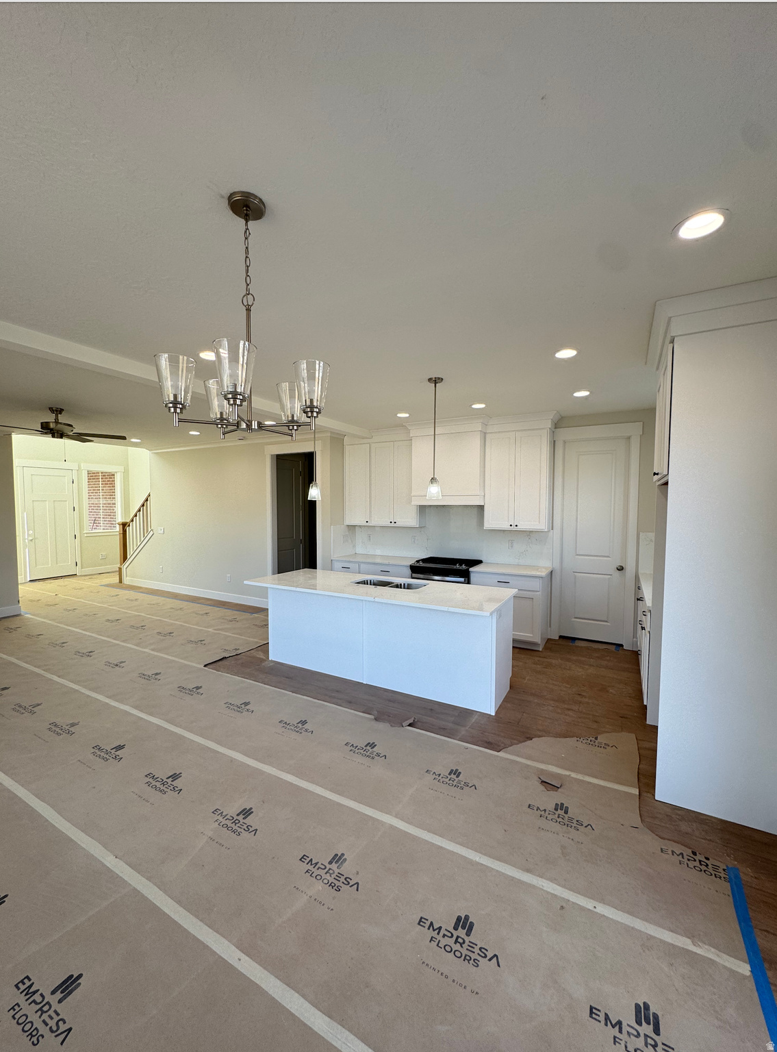 WHISPER ROCK PUD - Residential