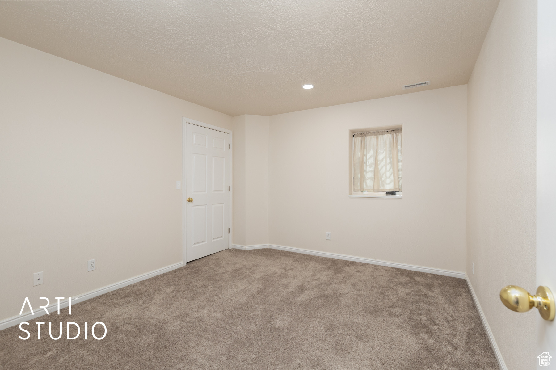 ROSE CREST ESTATES - Residential