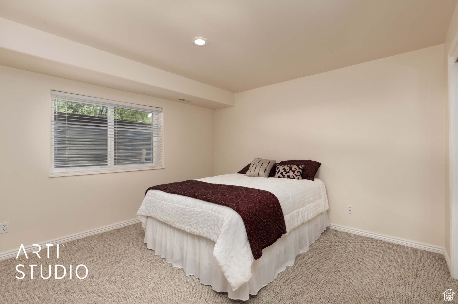 ROSE CREST ESTATES - Residential