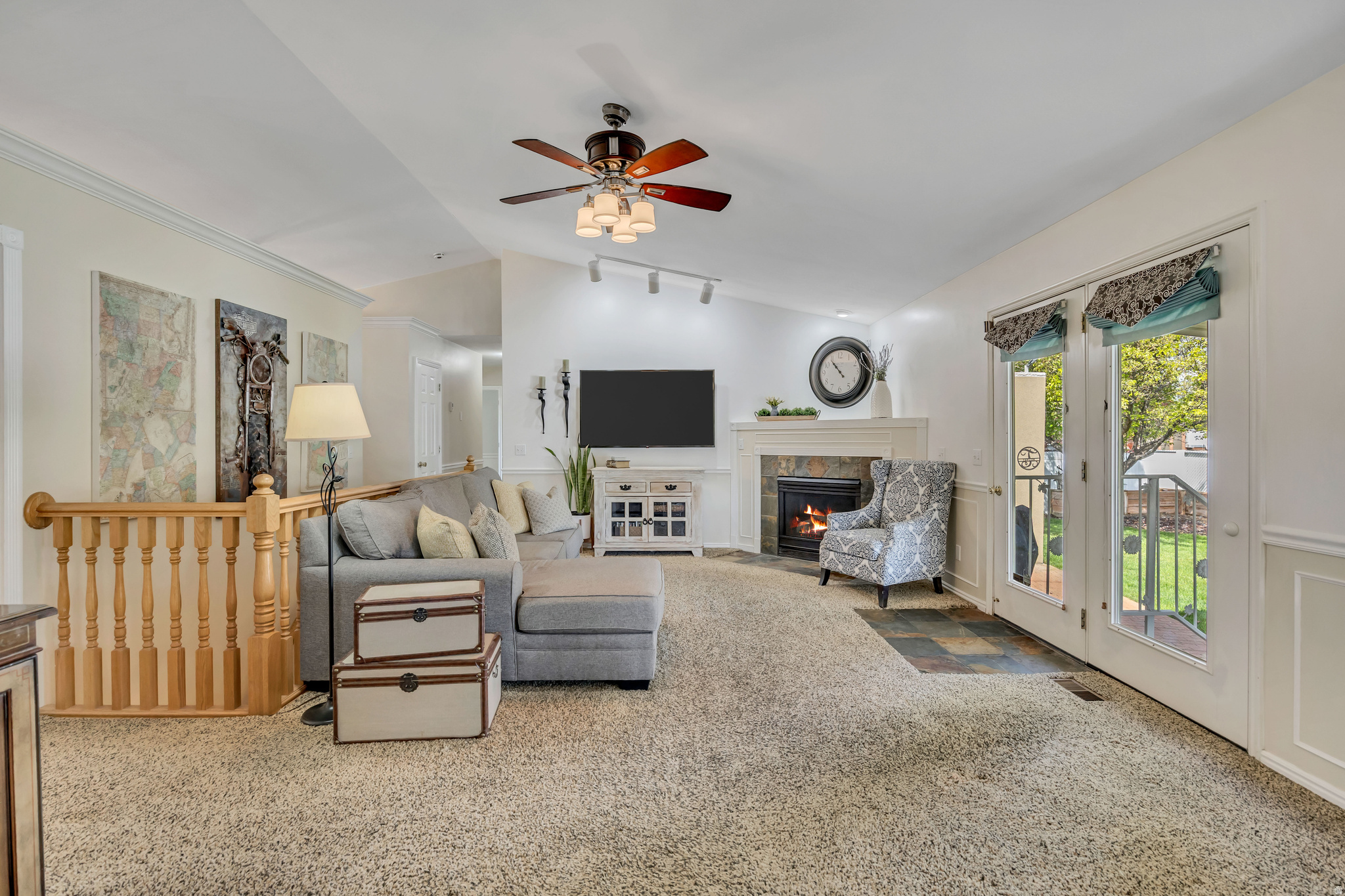 CASTLE COVE - Residential