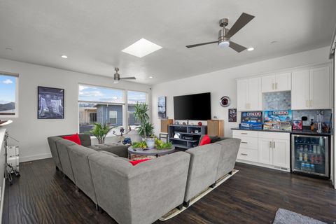 Tiny photo for 4589 W SCISSOR WAY #391, South Jordan, UT 84009 (MLS # 2150237)
