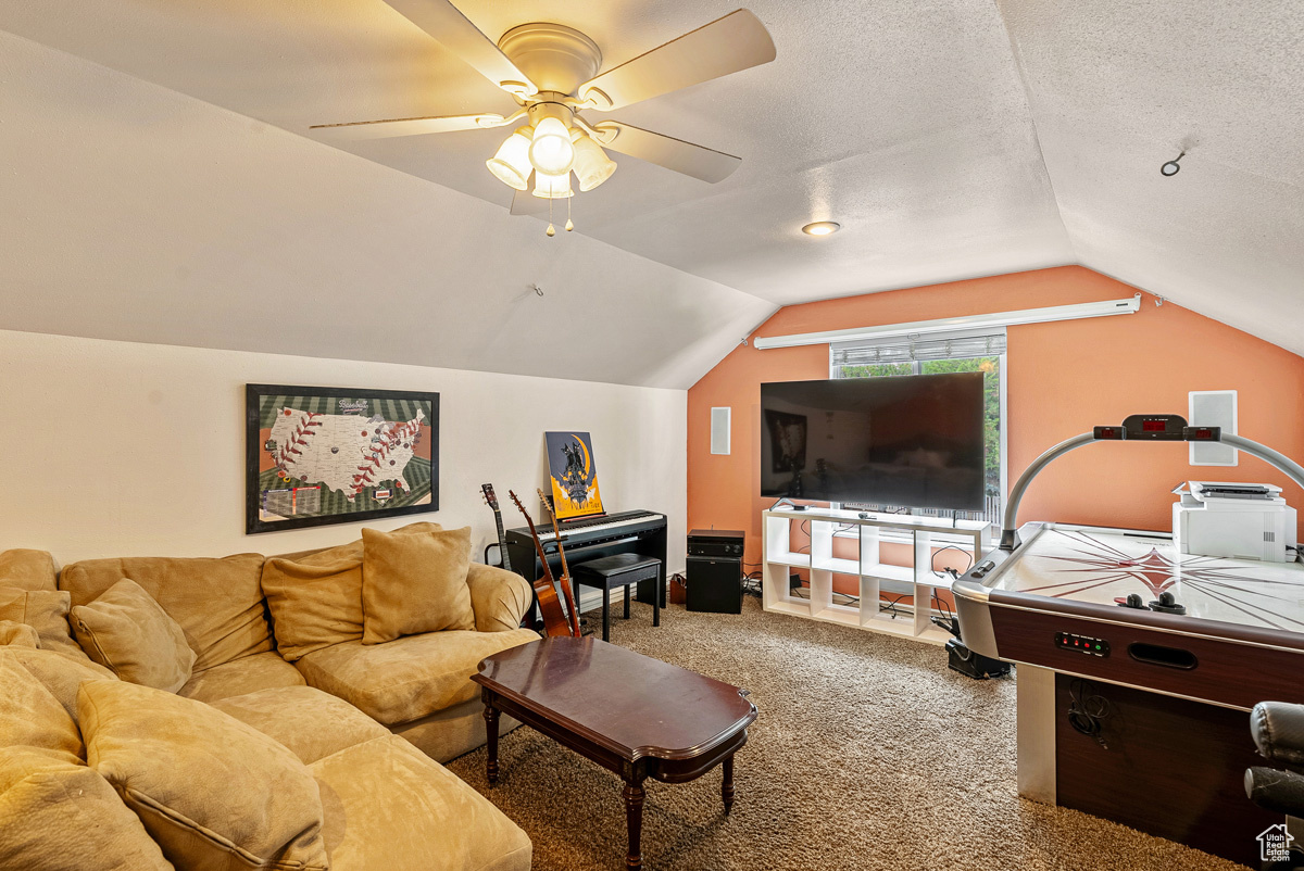 RIVER MEADOWS - Residential