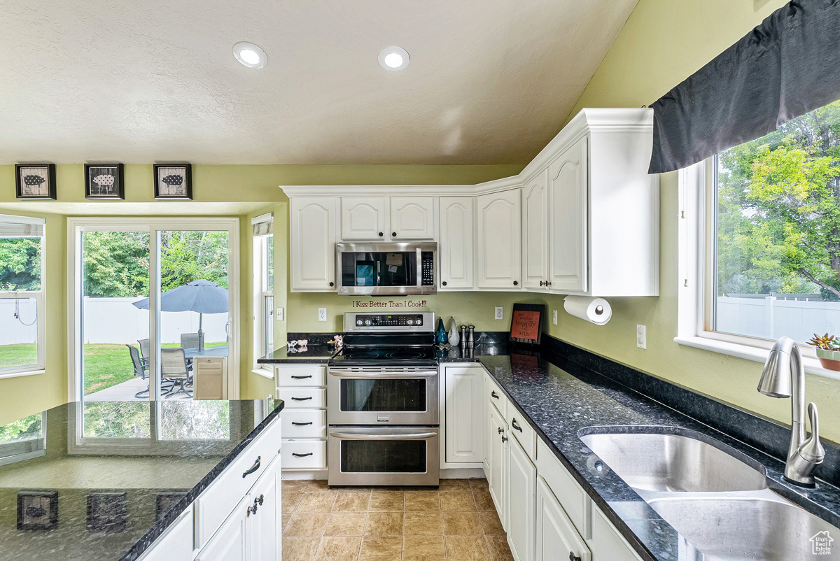 RIVER MEADOWS - Residential