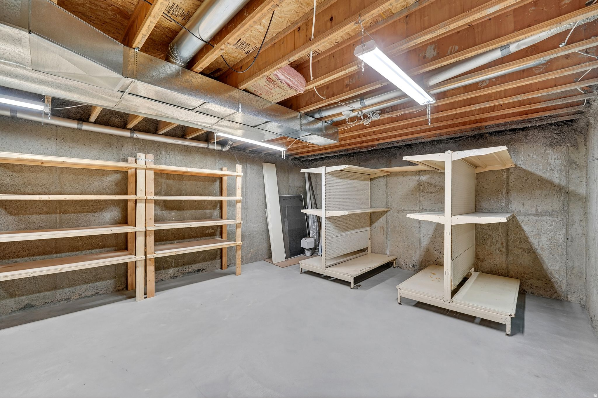 CORNERSTONE CONDO - Residential