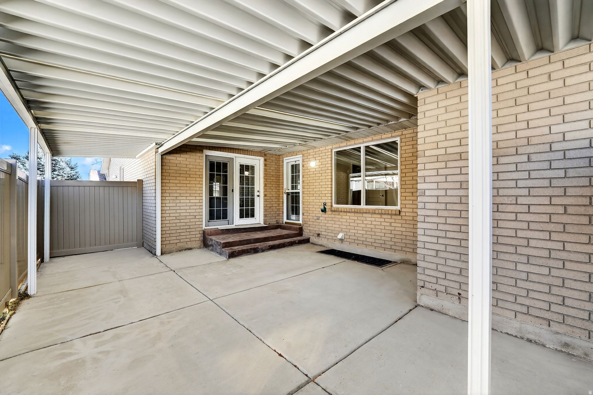 CORNERSTONE CONDO - Residential