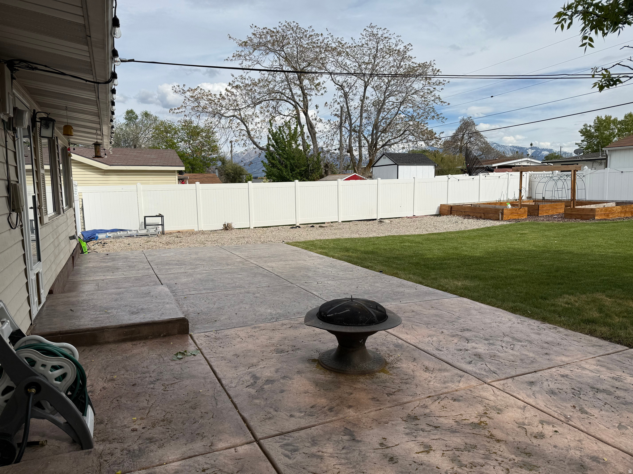 REDWOOD VILLA NO 2 - Residential