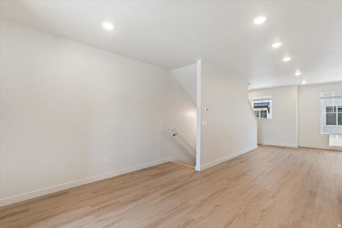 CLIFTON PLACE - Residential
