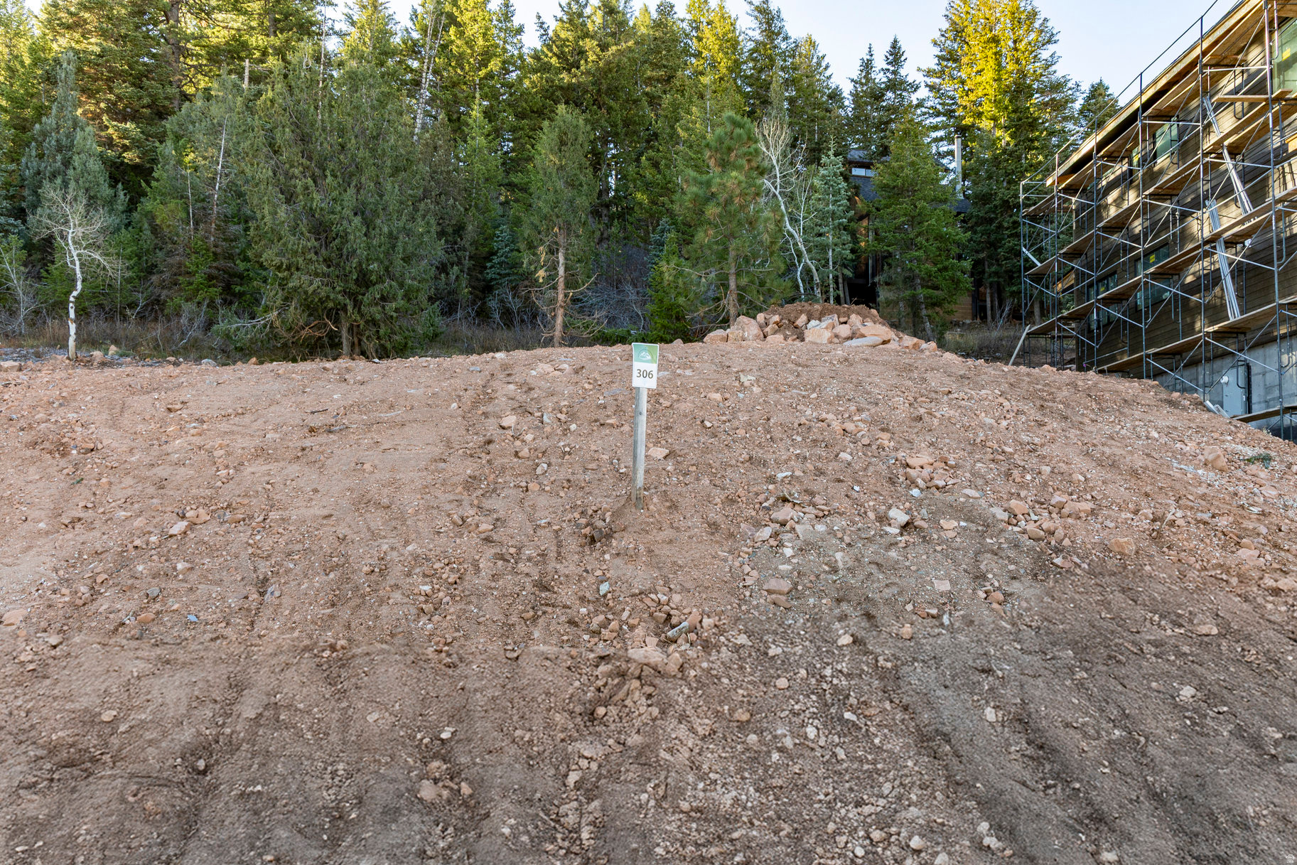 DISCOVERY RIDGE PHASE 3 SUBDIVISION - Land