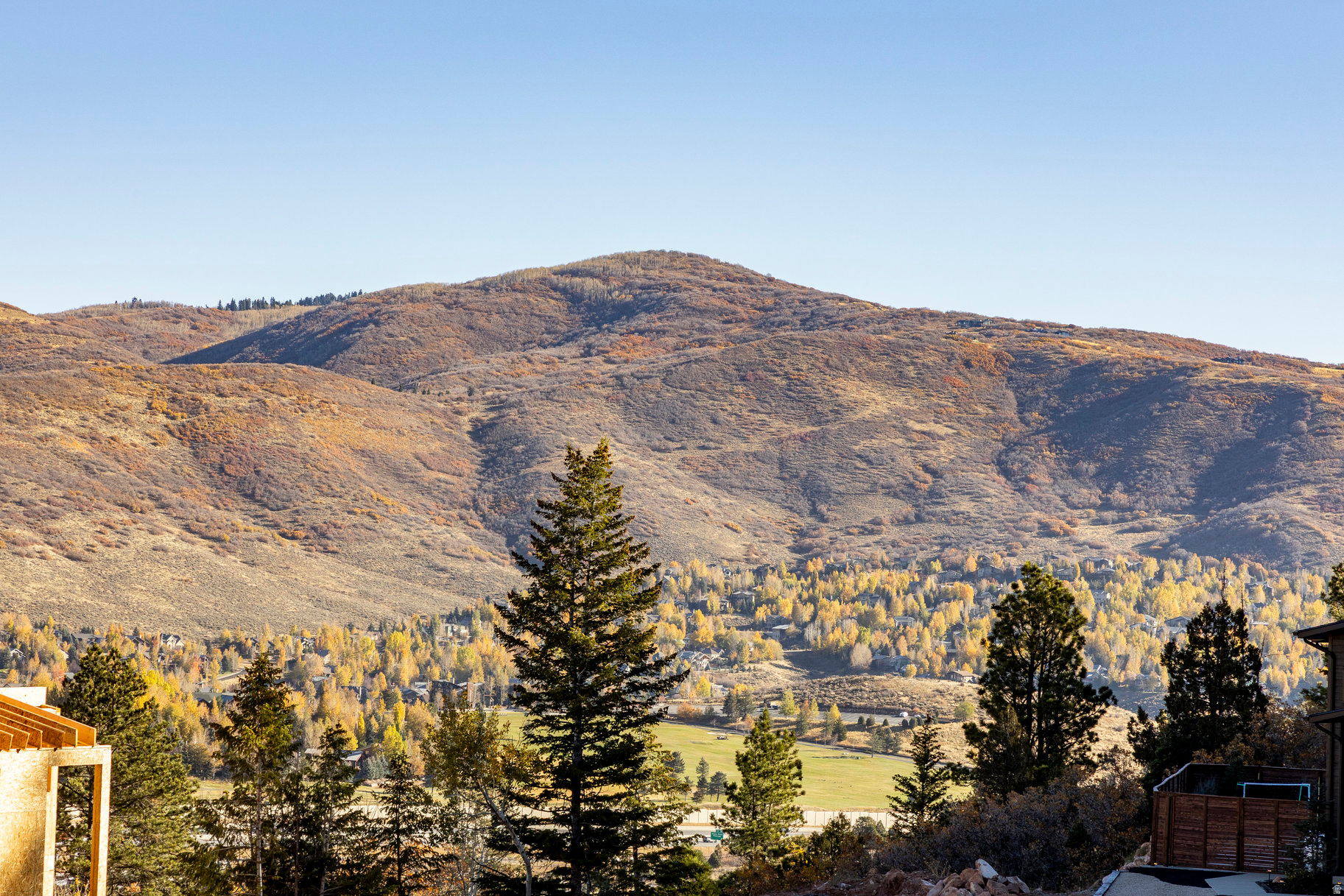 DISCOVERY RIDGE PHASE 3 SUBDIVISION - Land