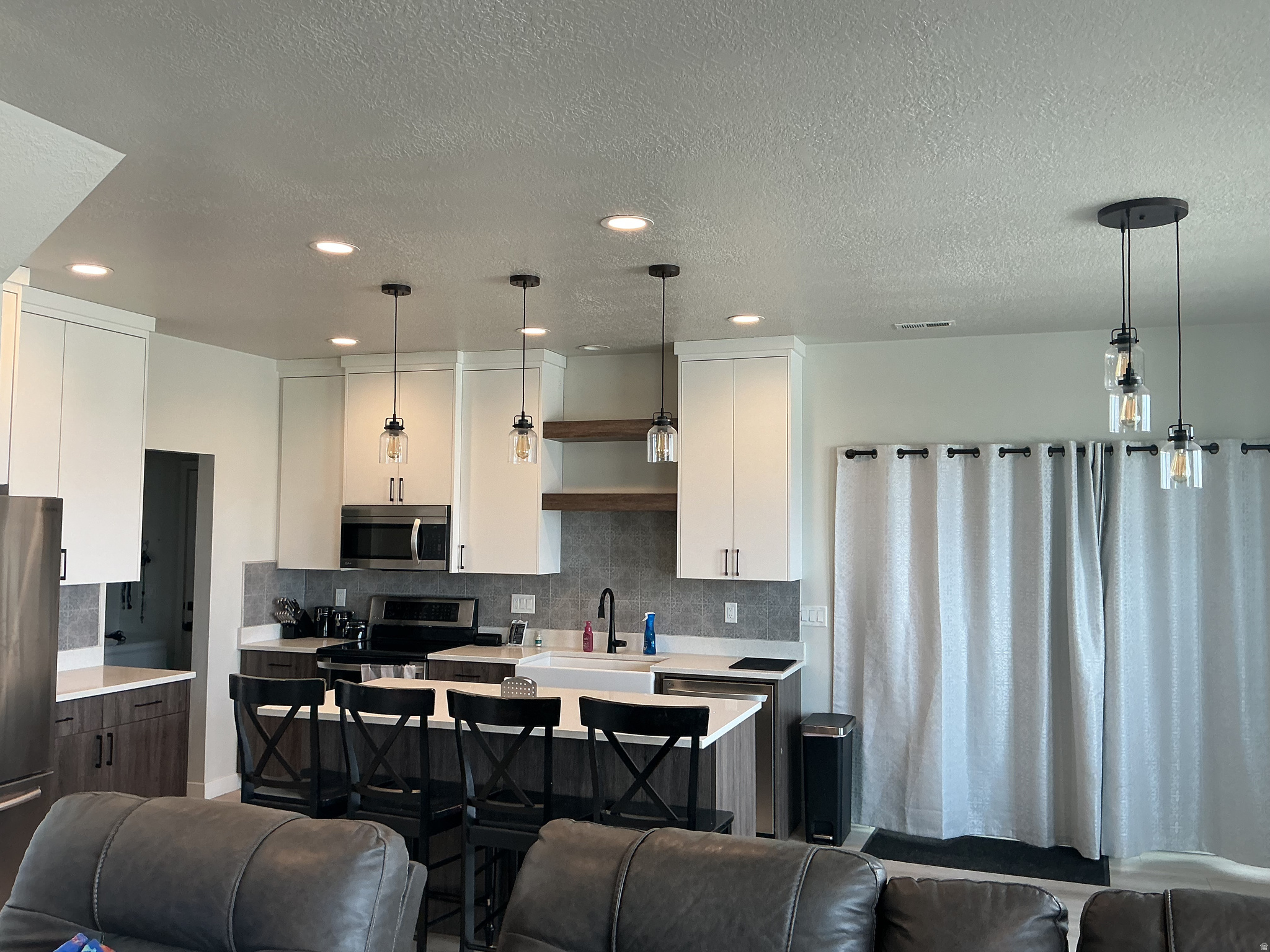 YULISA ESTATES - Residential