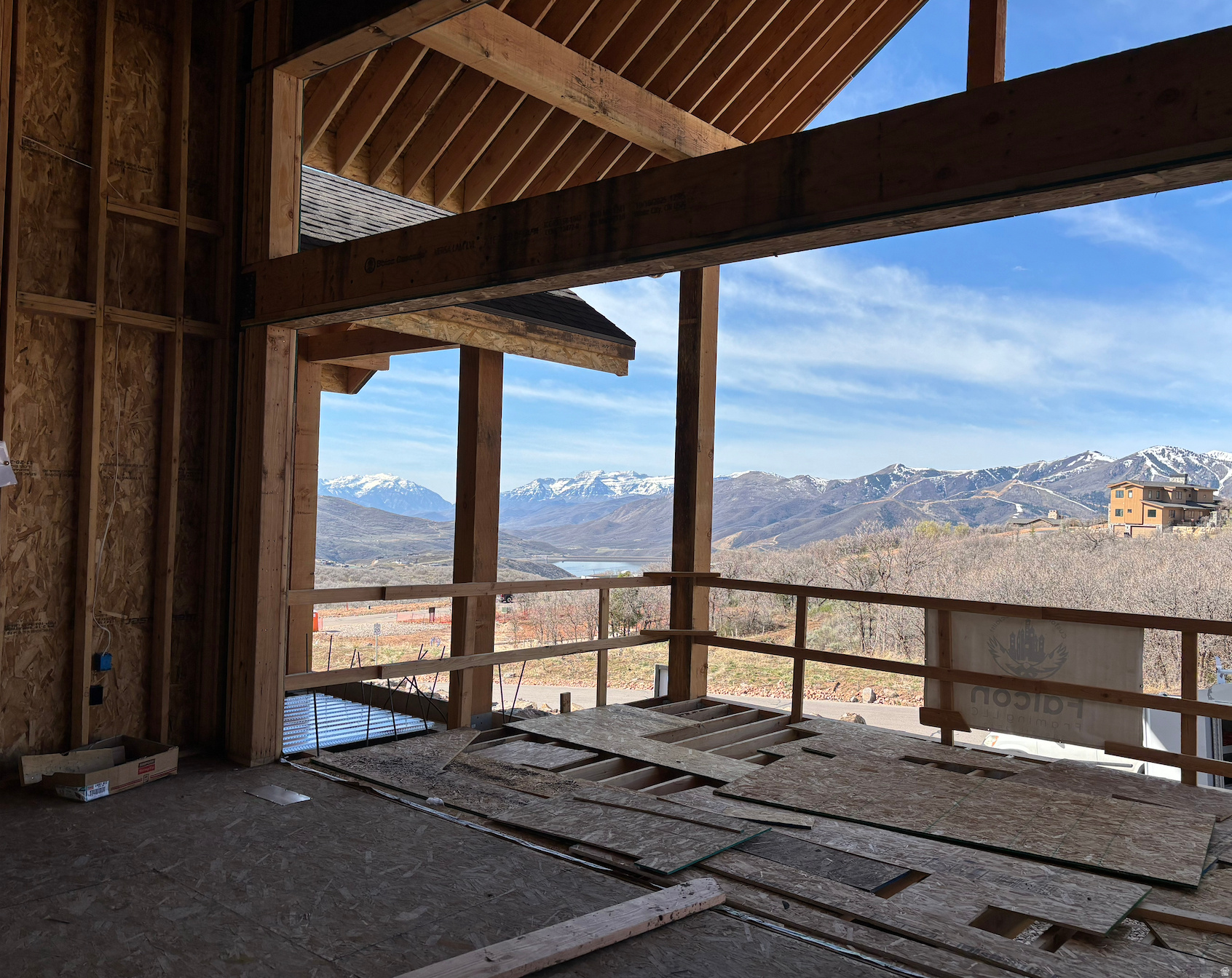 GOLDEN EAGLE - Residential