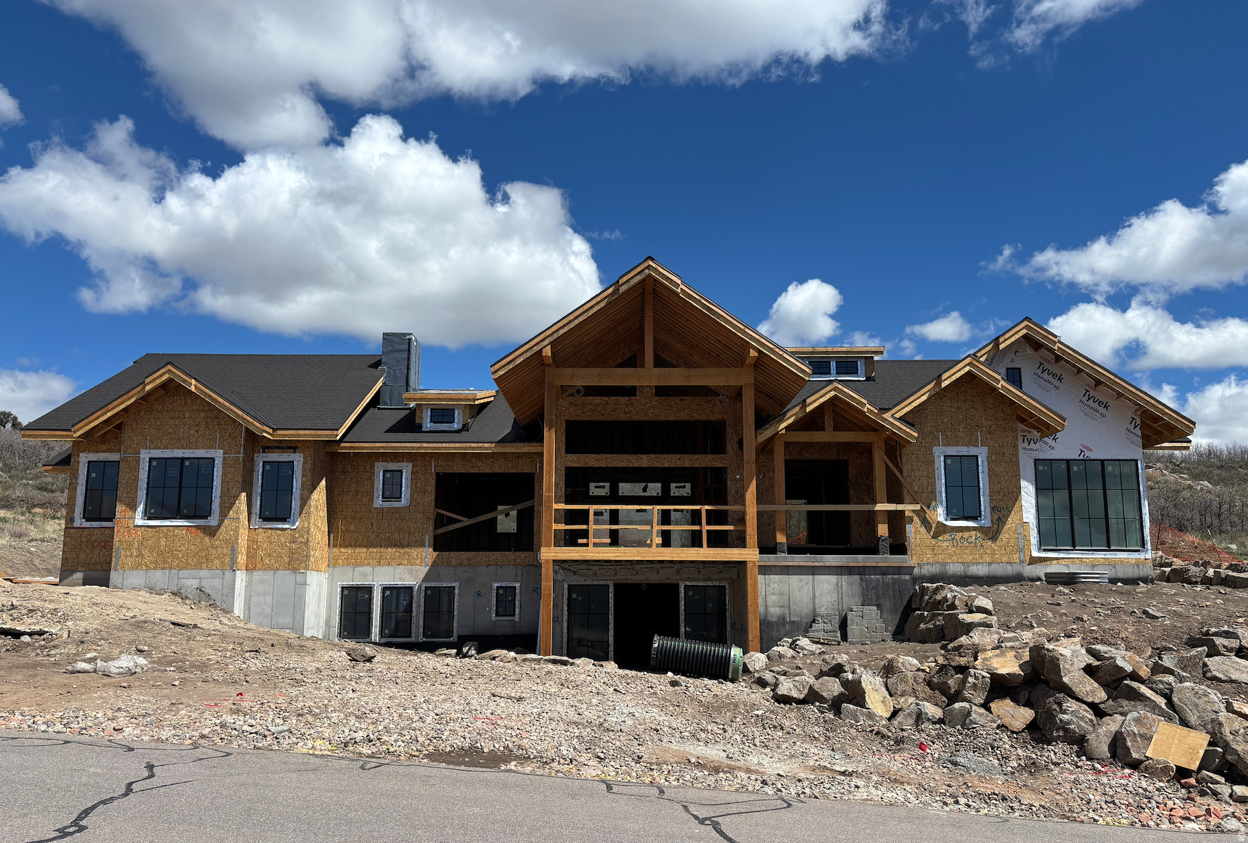 GOLDEN EAGLE - Residential