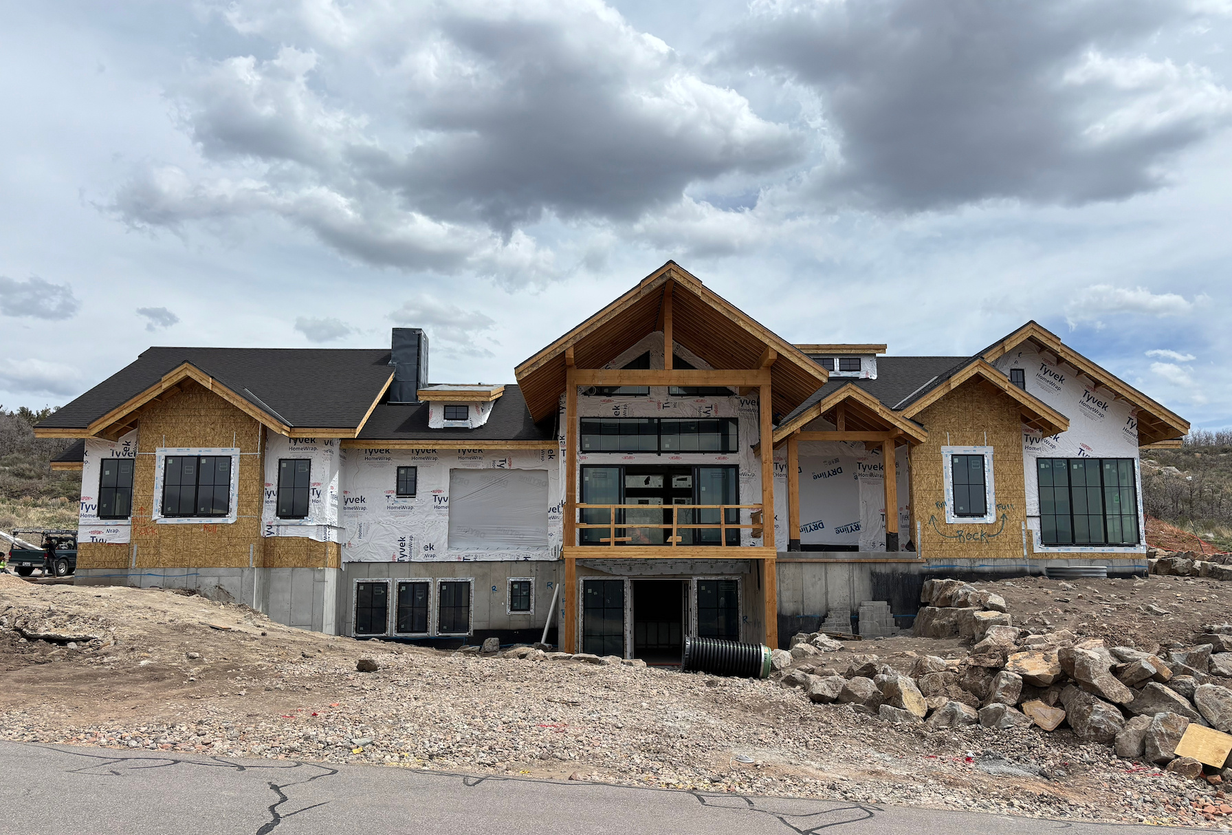 GOLDEN EAGLE - Residential