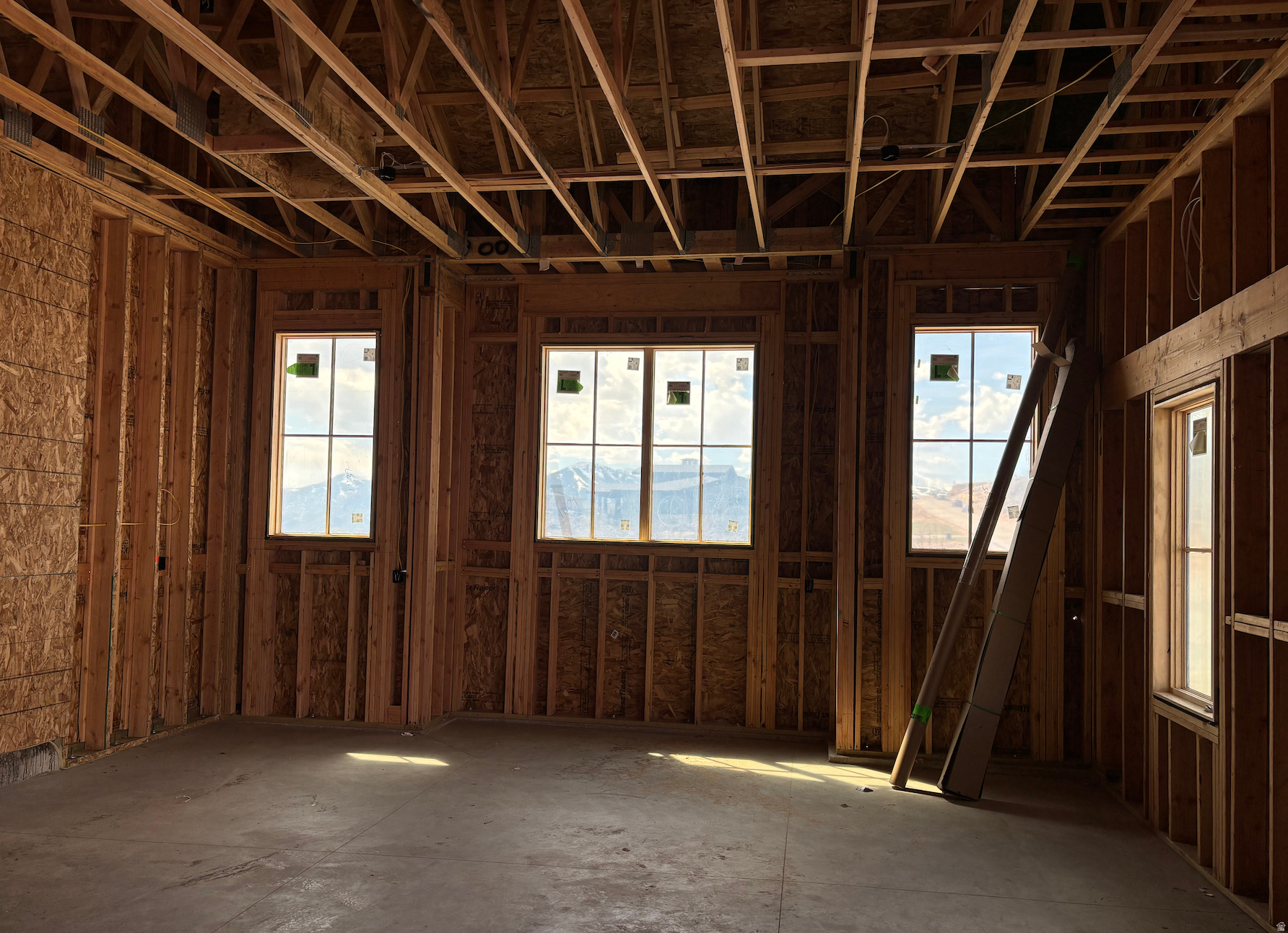 GOLDEN EAGLE - Residential