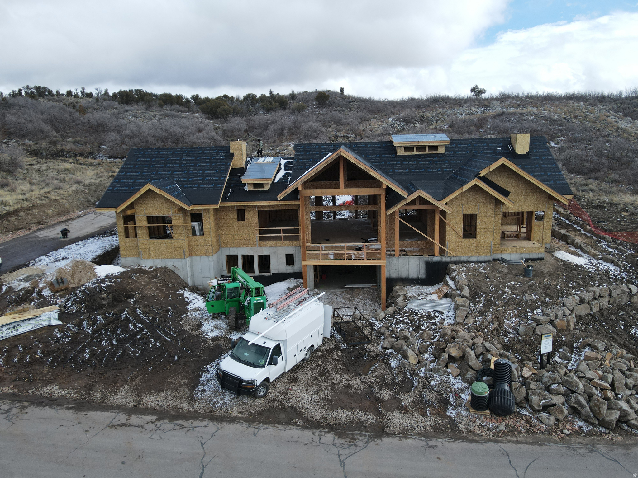 GOLDEN EAGLE - Residential