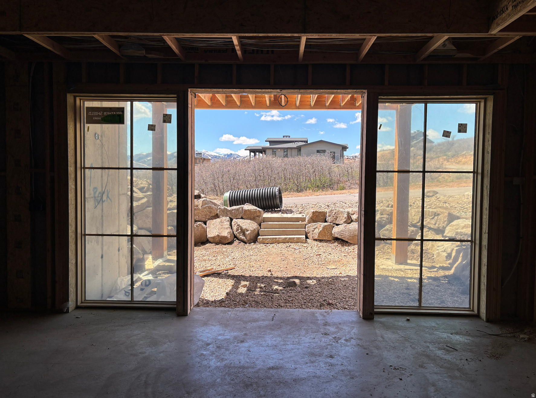 GOLDEN EAGLE - Residential