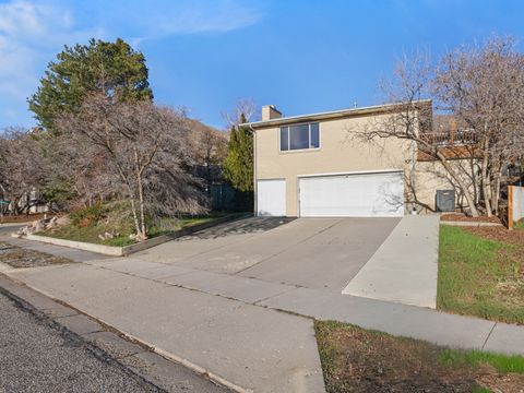 Tiny photo for 2718 E COMMONWEALTH AVE, Salt Lake City, UT 84109 (MLS # 2144669)