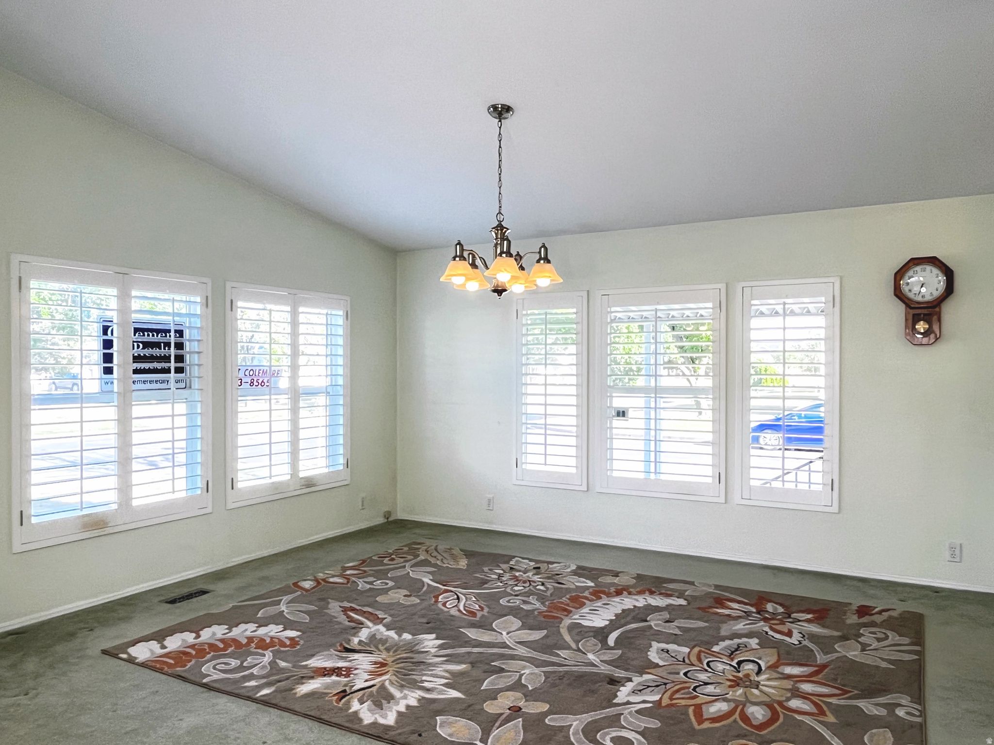 WINCHESTER ESTATES - Residential