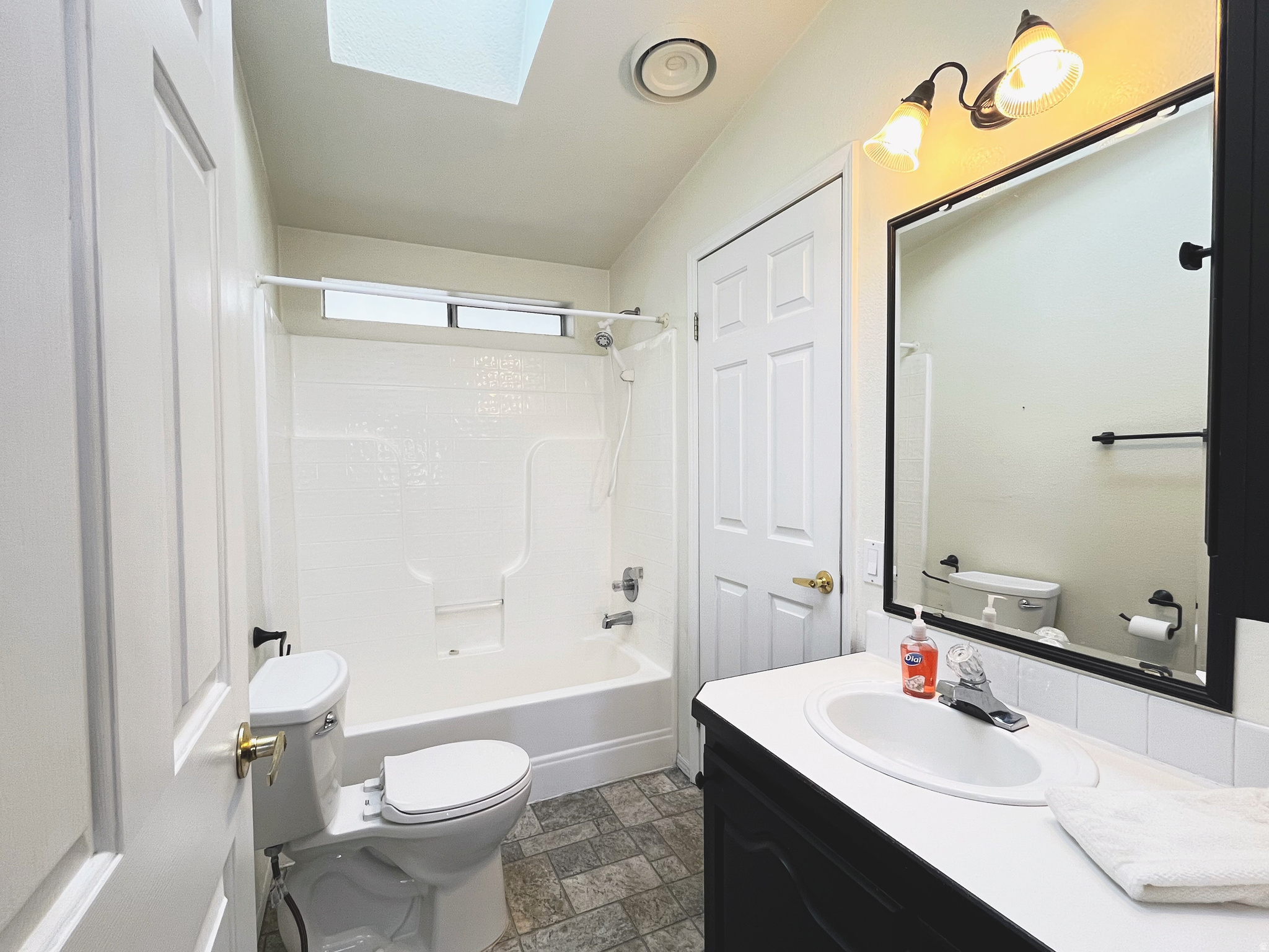 WINCHESTER ESTATES - Residential