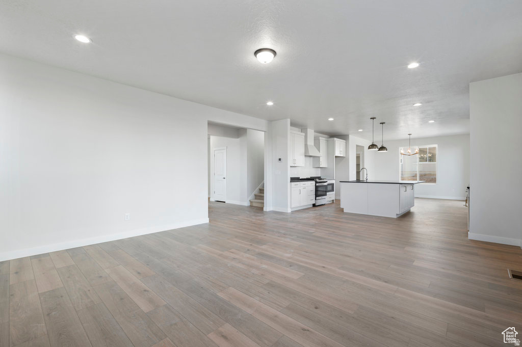 OQUIRRH WEST - Residential