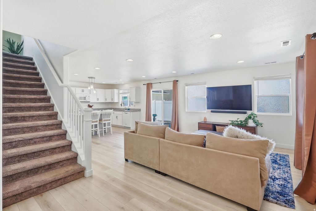 Photo of 3881 S 2990 W, West Haven, UT 84401 (MLS # 2160488)