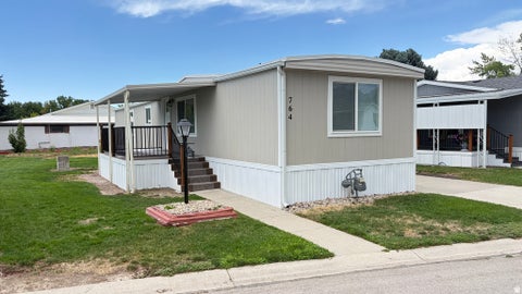 Mobile Home For Sale - 764 W Monte Blanco St #102<br/> Taylorsville, UT 84123